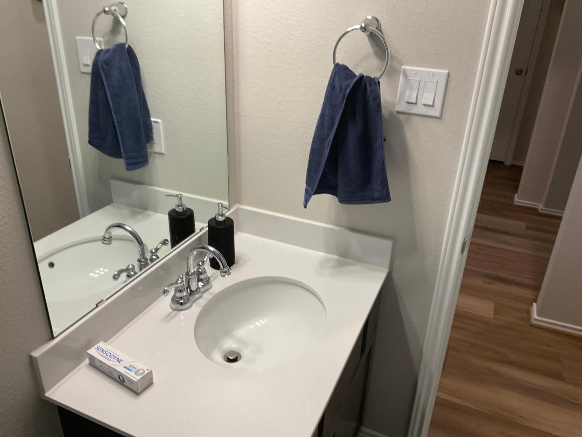 8919 Wistful Wild Drive Apartment Richmond Bagian luar foto